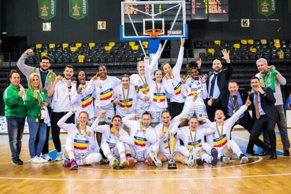 שחקנית נבחרת ישראל דניאל רבר זכתה באליפות רומניה בכדורסל